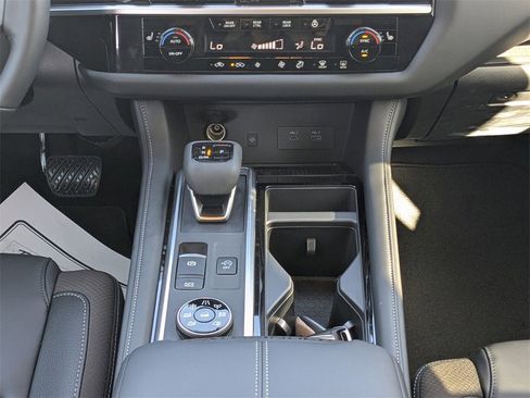 New 2025 Nissan Pathfinder SL image 20