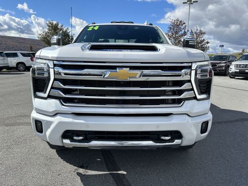 Used 2024 Chevrolet Silverado 3500 High Country w/ Technology Package image 14