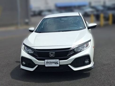 Used 2018 Honda Civic Sport image 4