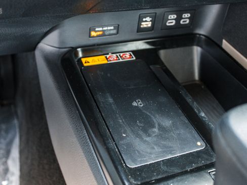 Used 2025 Toyota Camry LE FWD image 21