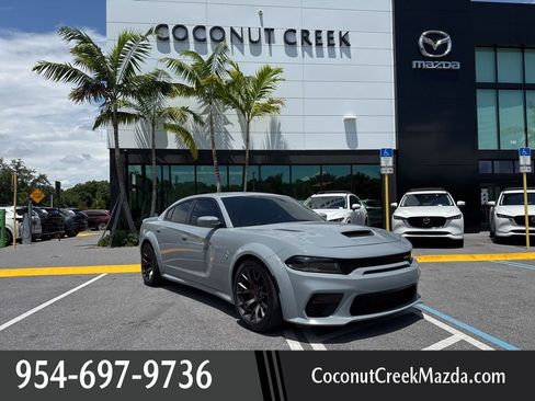 Used 2022 Dodge Charger SRT Hellcat image 1
