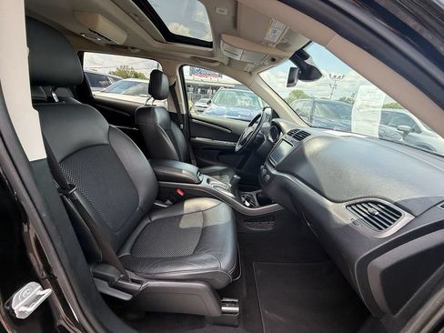 Used 2020 Dodge Journey Crossroad FWD image 24