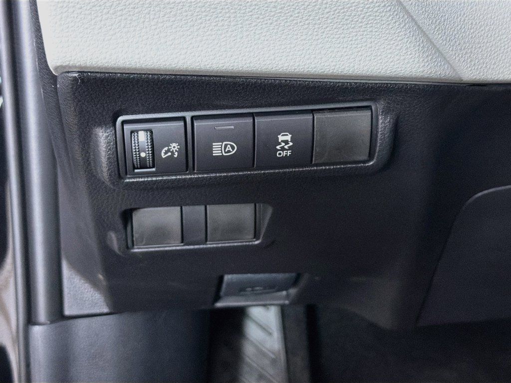 New 2026 Toyota Corolla Cross L AWD/4WD image 10