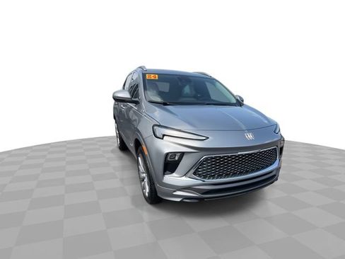 Certified 2024 Buick Encore GX Avenir w/ Avenir Convenience Package AWD/4WD image 2