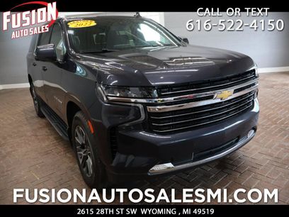 Used 2022 Chevrolet Suburban LT w/ Luxury Package