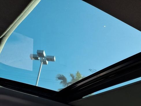 Used 2015 Ford F150 Lariat w/ Equipment Group 502A Luxury image 7