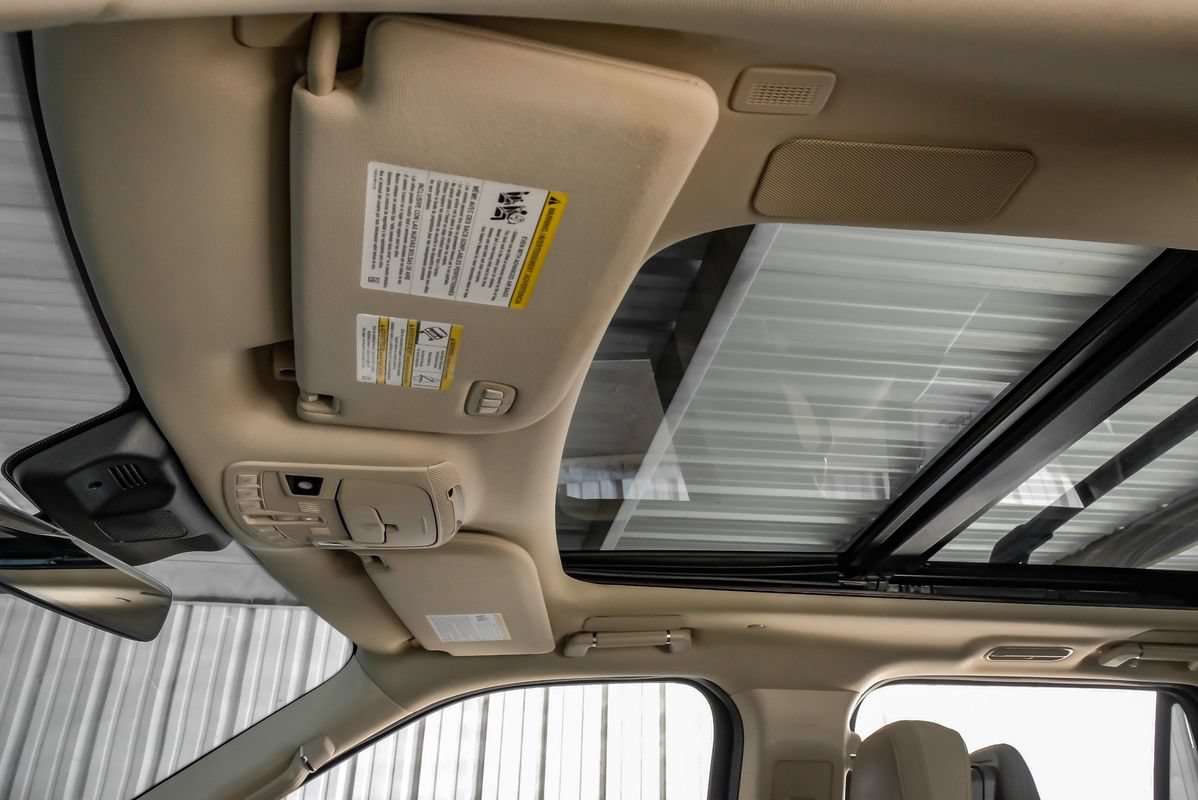 Used 2023 Lincoln Navigator L Reserve AWD/4WD image 22