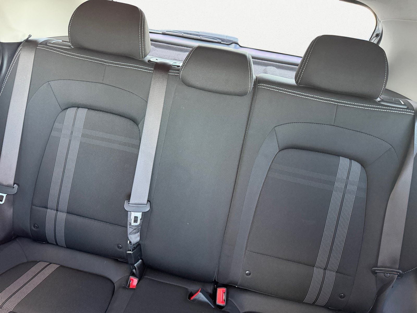Used 2025 Hyundai Venue SEL FWD image 13