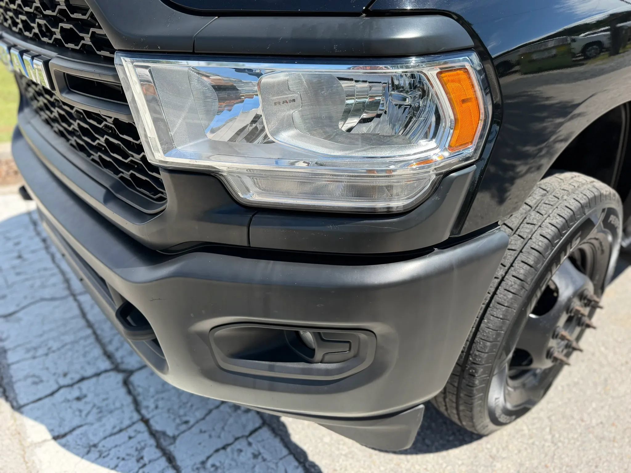 Used 2022 RAM 3500 Tradesman w/ Safety Group AWD/4WD image 14