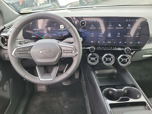 New 2026 Chevrolet Blazer EV LT image 4