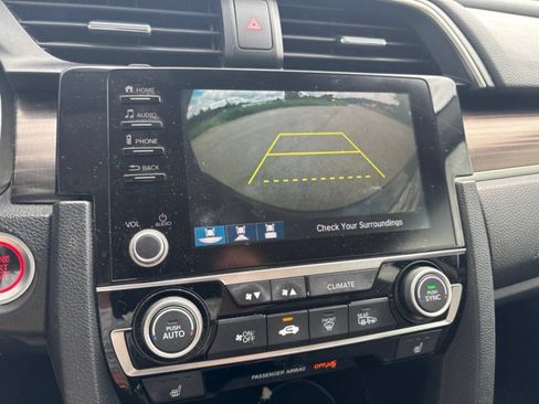 Used 2019 Honda Civic EX image 9