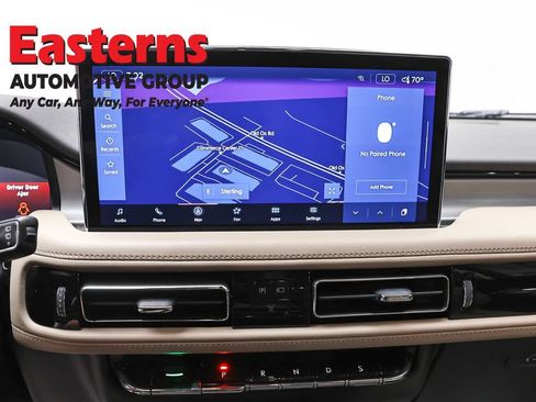 Used 2022 Lincoln Nautilus AWD w/ Premium Package image 12