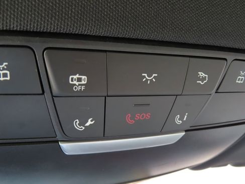 Used 2017 Mercedes-Benz E 300 4MATIC image 14