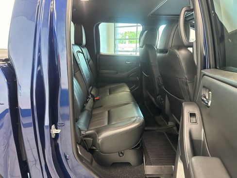 Used 2022 Nissan Frontier PRO-4X w/ Pro-4X Premium Package AWD/4WD image 20