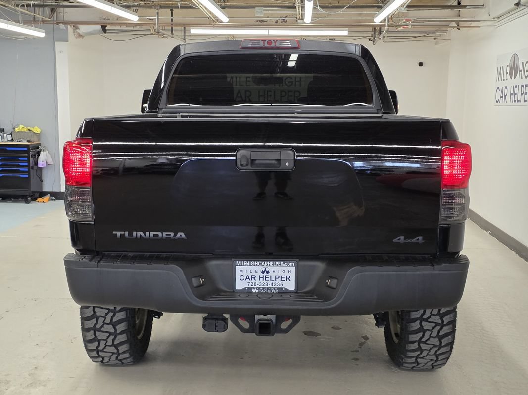 Used 2012 Toyota Tundra 4x4 CrewMax w/ SR5 Pkg image 9