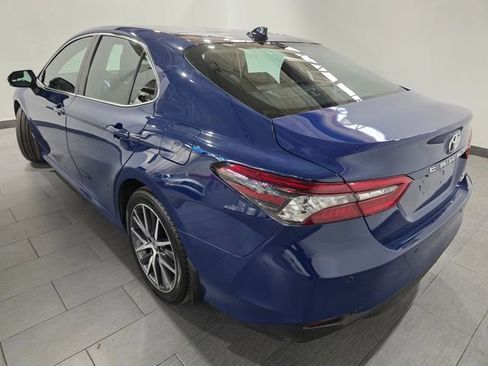 Used 2024 Toyota Camry XLE image 3