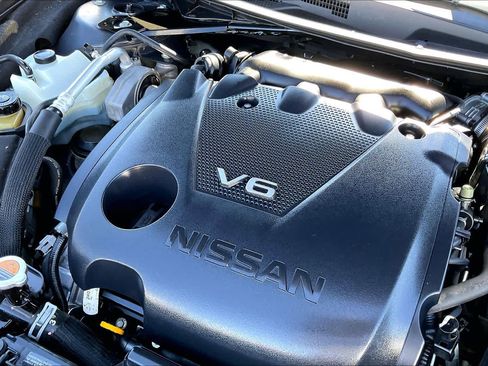 Used 2017 Nissan Maxima 3.5 SL FWD image 29