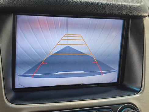 Used 2017 GMC Yukon Denali w/ Open Road Package image 7