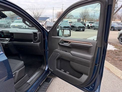 Used 2022 Chevrolet Silverado 1500 LT image 22