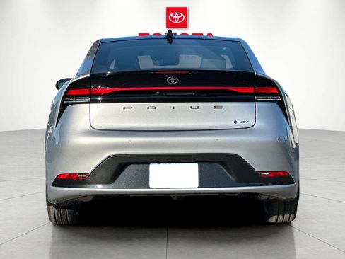 New 2026 Toyota Prius XLE image 4