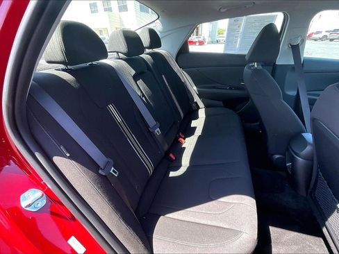Used 2025 Hyundai Elantra SEL FWD image 23