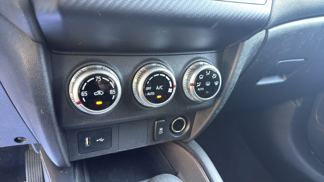 Used 2023 Mitsubishi Outlander Sport AWD image 18