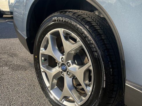 Used 2018 Subaru Forester 2.5i Touring w/ Popular Package #3B image 9