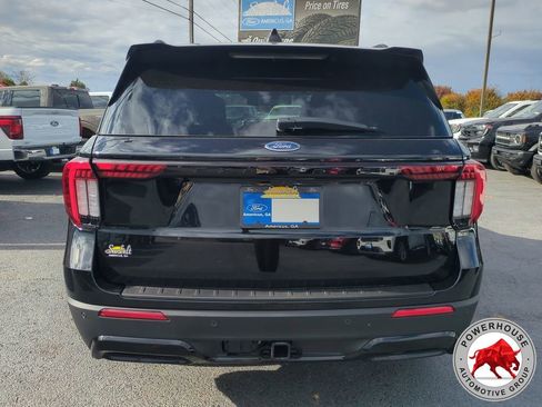 New 2026 Ford Explorer ST-Line w/ ST-Line Street Pack RWD image 5