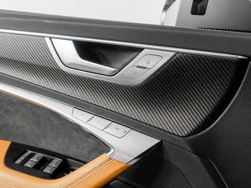 Used 2025 Audi RS 6 performance image 47