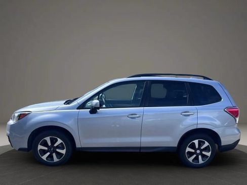 Used 2018 Subaru Forester 2.5i Premium AWD/4WD image 2