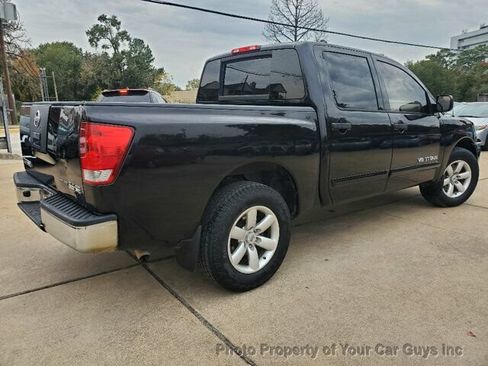 Used 2010 Nissan Titan SE RWD image 11