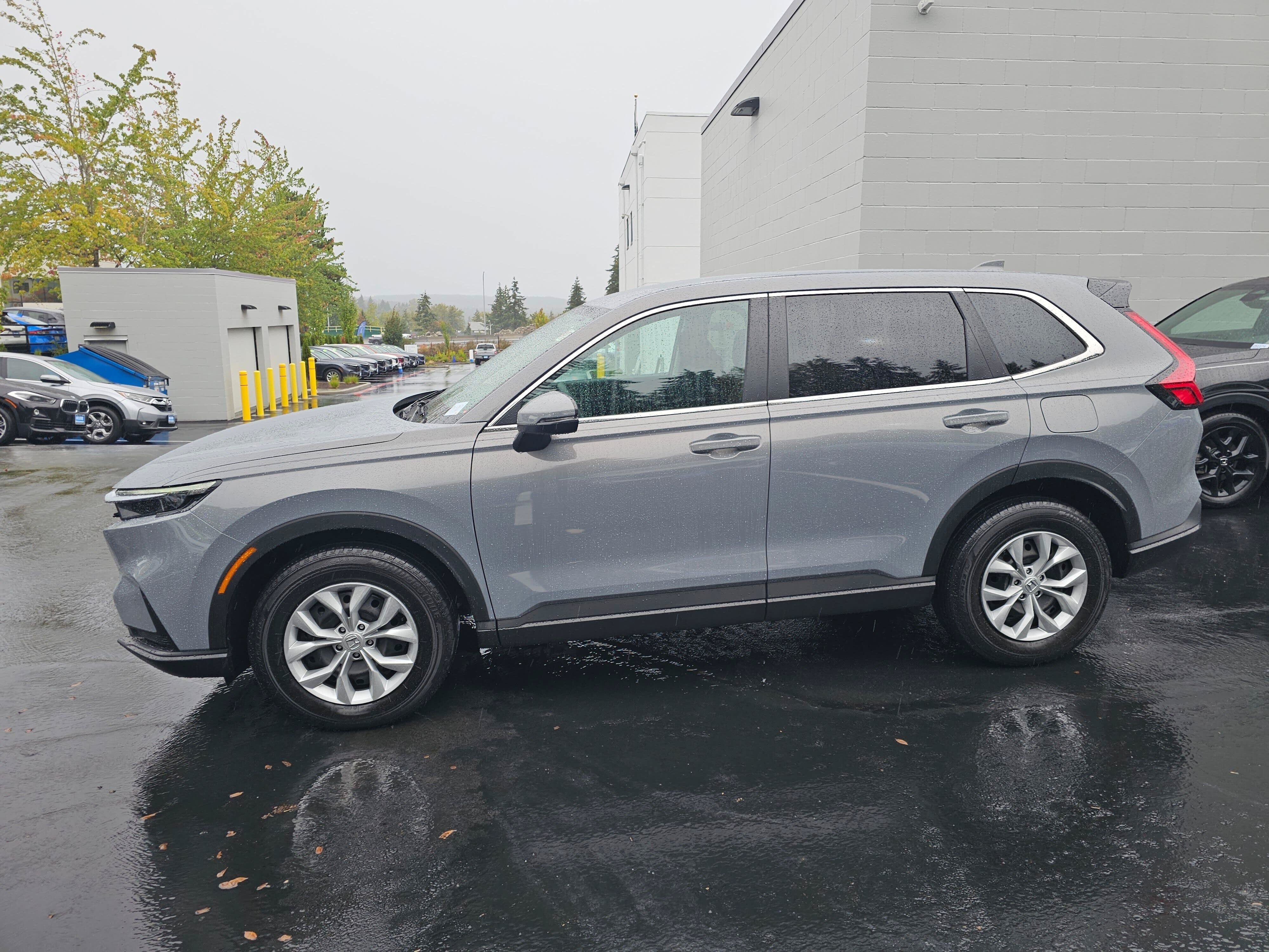 Certified 2025 Honda CR-V LX image 4