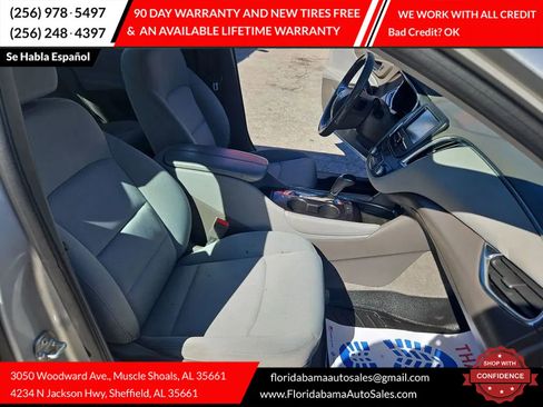 Used 2018 Chevrolet Malibu LT w/ Sport Package image 6