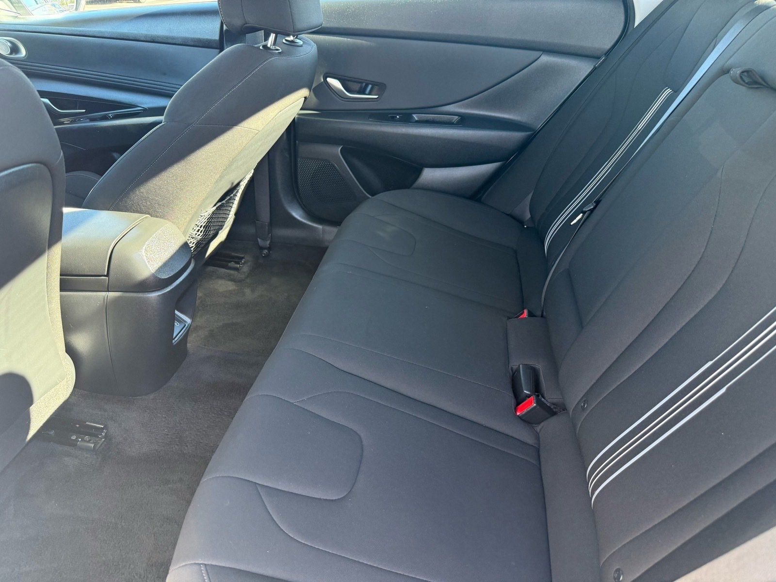 Used 2025 Hyundai Elantra SEL FWD image 27
