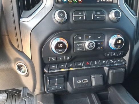 Used 2020 GMC Sierra 1500 Denali w/ Denali Ultimate Package AWD/4WD image 30