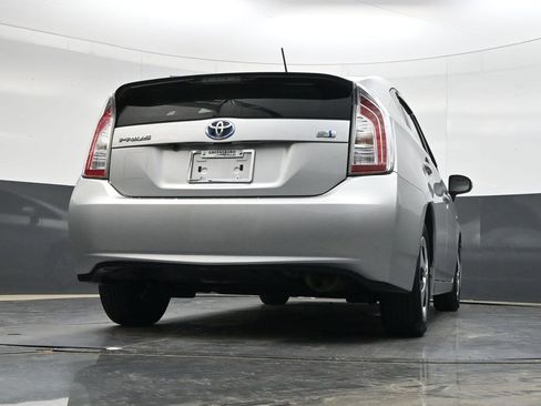 Used 2015 Toyota Prius Two image 30