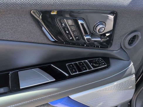 New 2026 Cadillac Optiq V AWD/4WD image 11