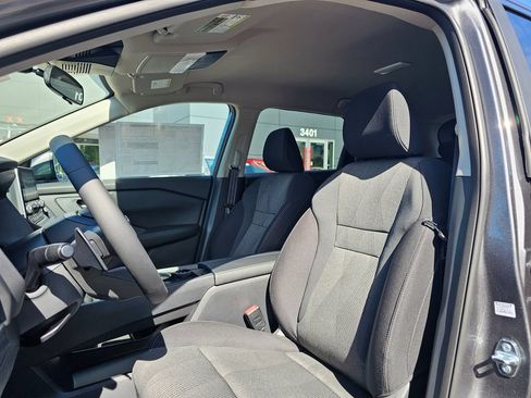 New 2026 Nissan Rogue SV AWD/4WD image 18