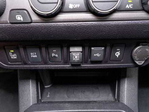 Used 2023 Toyota Tacoma TRD Sport w/ Technology Package AWD/4WD image 23