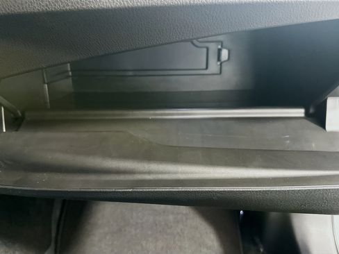 Used 2025 Toyota Camry XSE FWD image 32