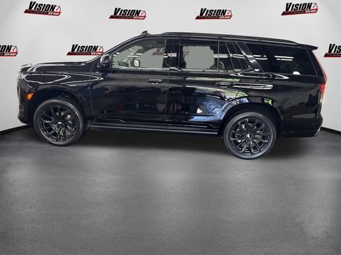 Used 2024 Cadillac Escalade Sport Platinum w/ LPO, ONYX Package AWD/4WD image 8