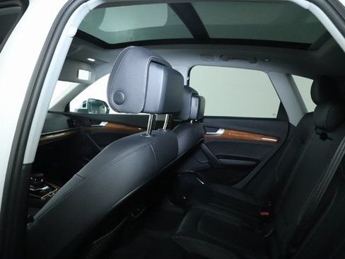 Used 2023 Audi Q5 2.0T Premium w/ Convenience Package AWD/4WD image 15