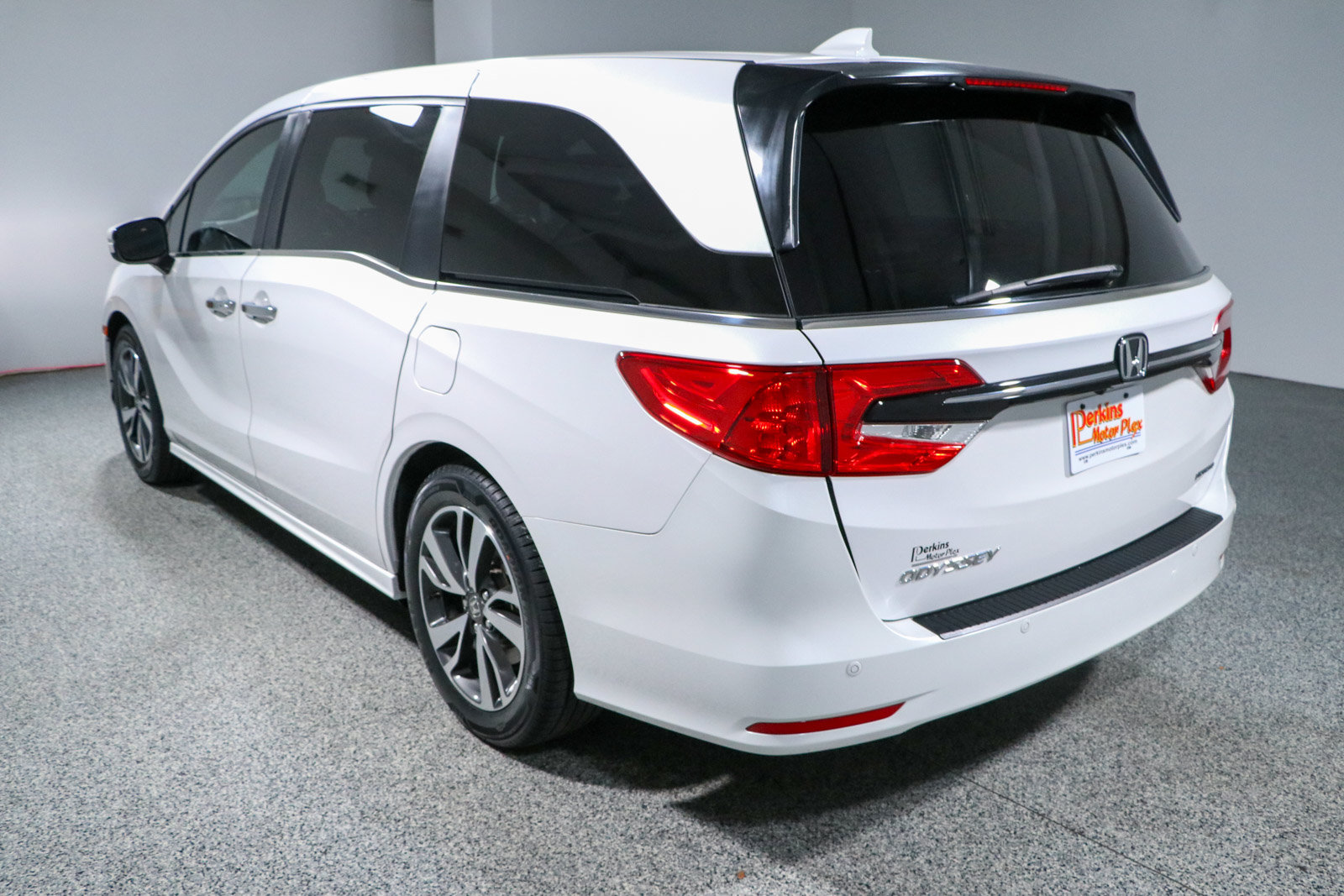 Used 2024 Honda Odyssey Touring image 9