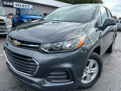 Used 2020 Chevrolet Trax LS w/ Tint and Cruise Package AWD/4WD image 1