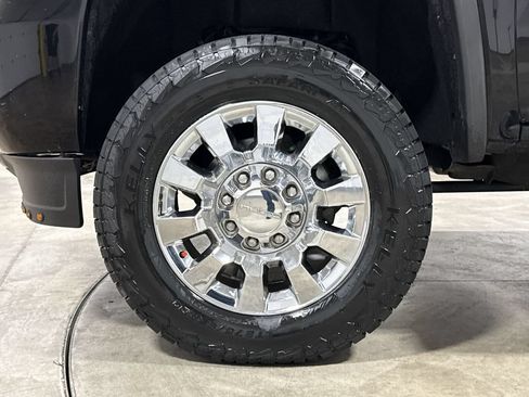 Used 2019 GMC Sierra 2500 Denali w/ Duramax Plus Package AWD/4WD image 28