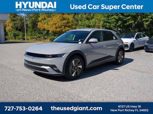 New 2026 Hyundai Ioniq 5 SEL image 2