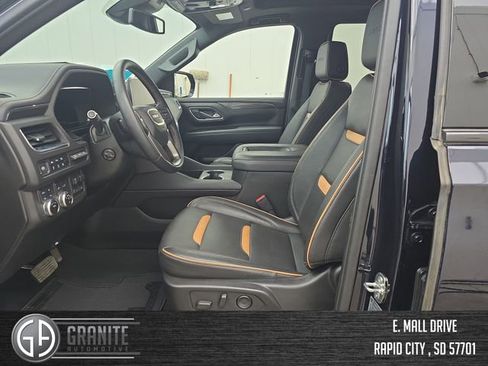 Used 2024 GMC Yukon AT4 w/ Technology Package image 9