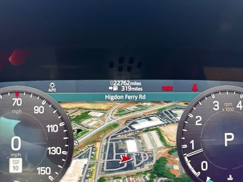 Used 2023 Land Rover Defender 90 S image 11