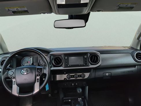 Used 2019 Toyota Tacoma 2WD Double Cab image 13
