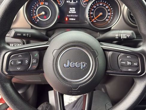 Used 2018 Jeep Wrangler Sport image 19